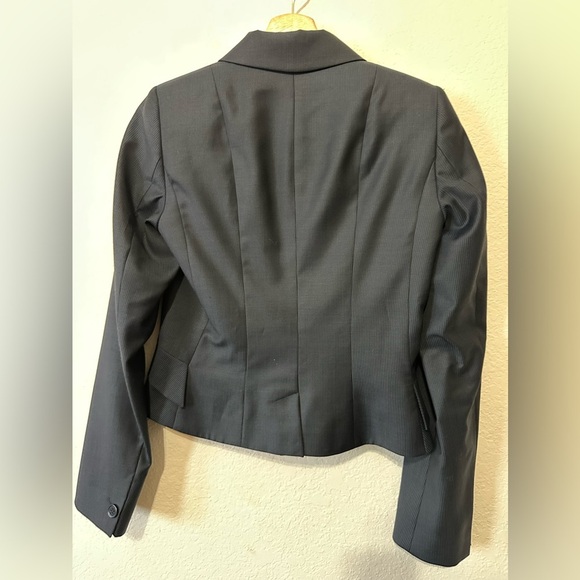 Reiss Solita Single Breasted Suit Blazer in Navy Pinstripe - Size 2 - Picture 3 of 7